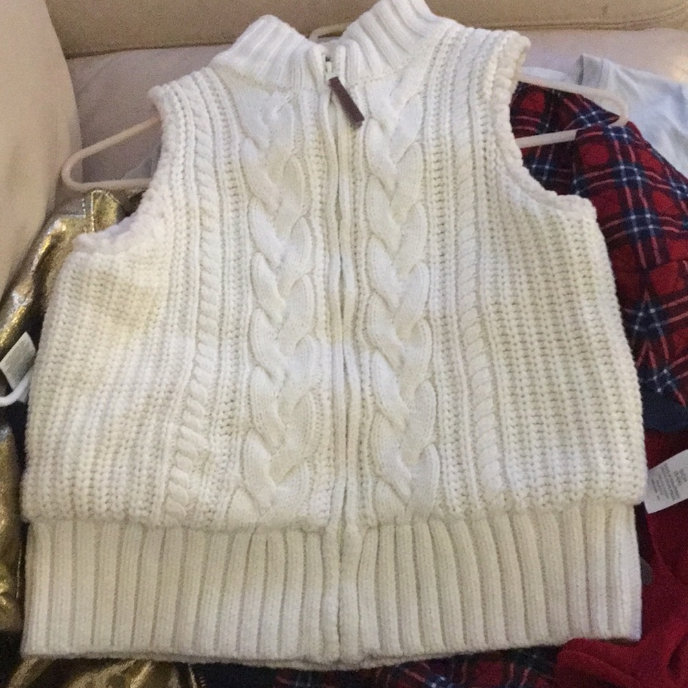 Sweater vest
